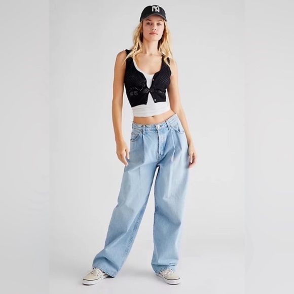 MOTHER Denim - NWT Mother Loves Snacks Pleated Fun Dip Puddle Straight Leg In Just A Nibble